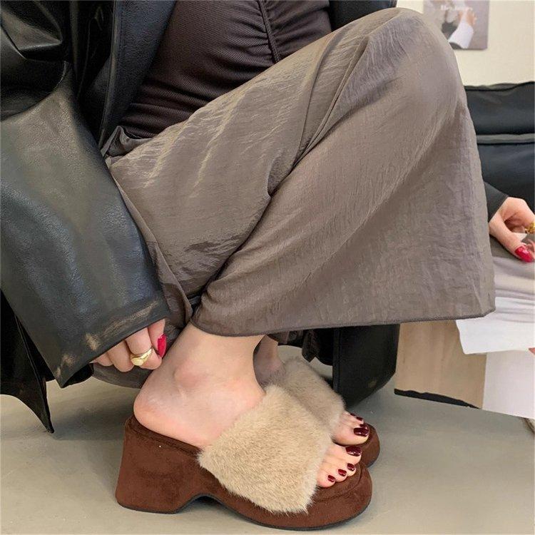 Wedge heel retro French versatile fluffy shoes women's shoes wear 2025 new autumn high heels plush slippers