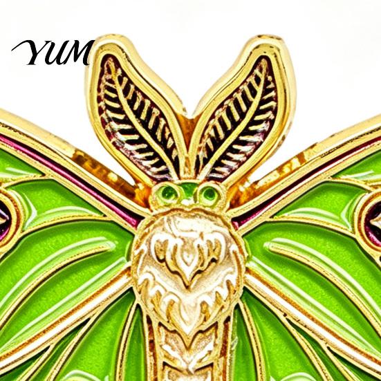 Men Women Jewelry Accessories Vintage Enamel Moth Brooch, Cartoon Insect Alloy Lapel Pin, Retro Clothing Decoration for Suit Dress Coat Scarf Pin