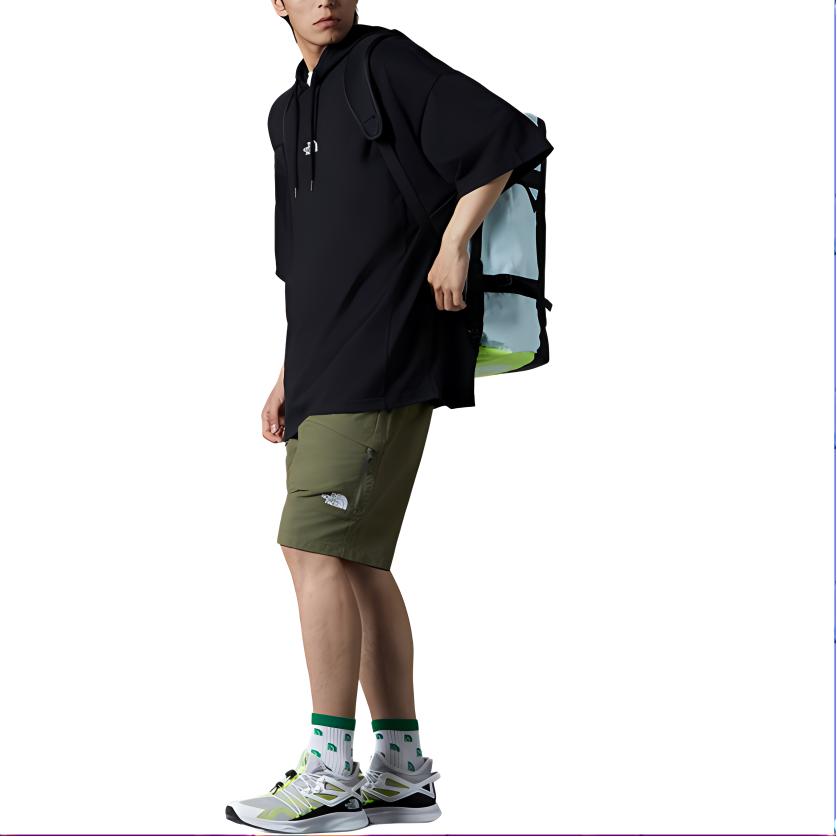 THE NORTH FACE Urban Exploration Sweatshirts Men's Black Hooded Moderate Regular NF0A7W8V-JK3