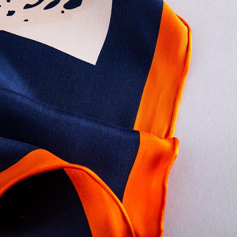 Hengyuanxiang 'Ride a Dream' Mulberry Silk Square Scarf