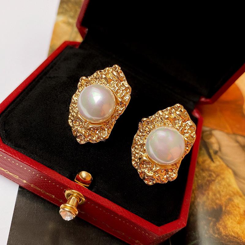 Vintage French-Style Silver Needle Earrings - Women's Elegant Studs with Retro Court Charm