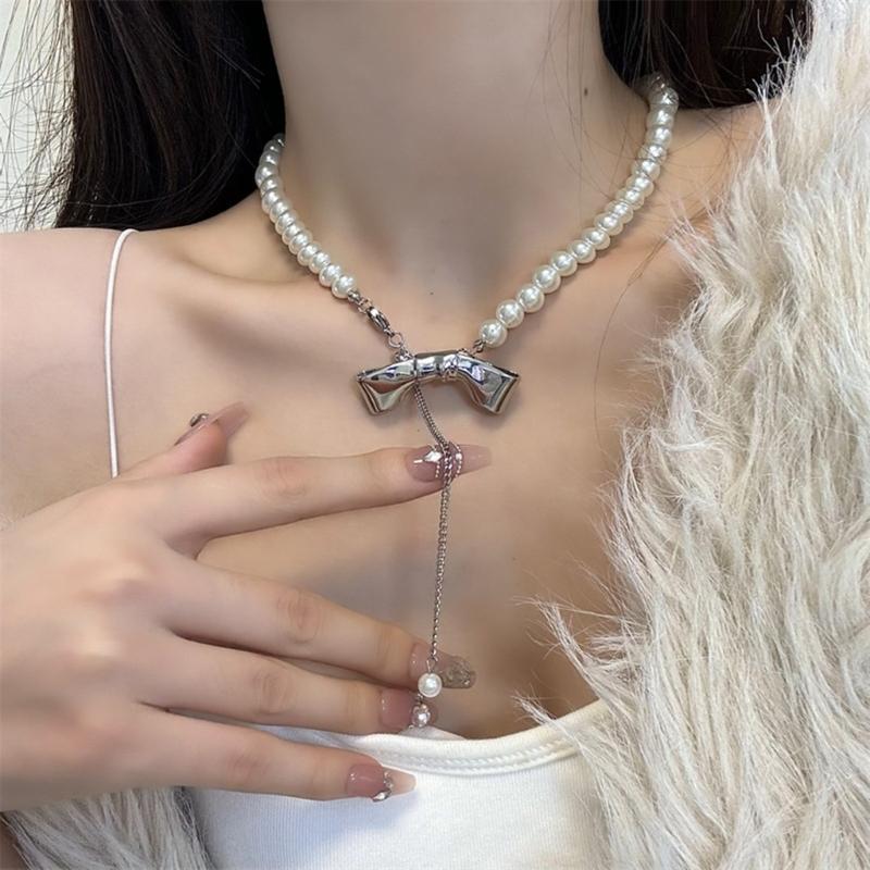 Fashion Elegant Metal Bowknot Tassels Necklace Pearl Beaded Clavicle Chain Choker Necklace Statement Jewelry Neck Chain
