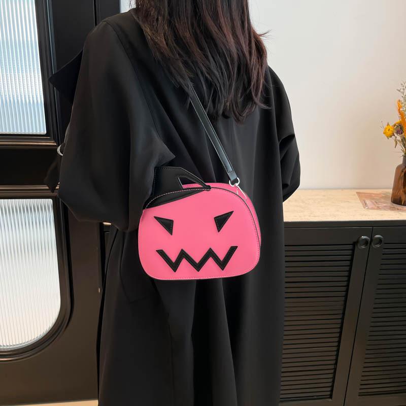 2024 New Halloween three-dimensional pumpkin bag bag, one-shoulder messenger women's bag, fashionable, casual, simple and funny small bag.