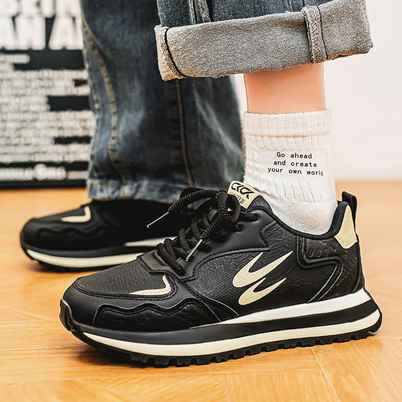 

Four Seasons Sports Men s Trendy Shoes New Men s Casual Daddy Shoes Jogging Shoes Outdoor Hiking Student Retro Shoes 44