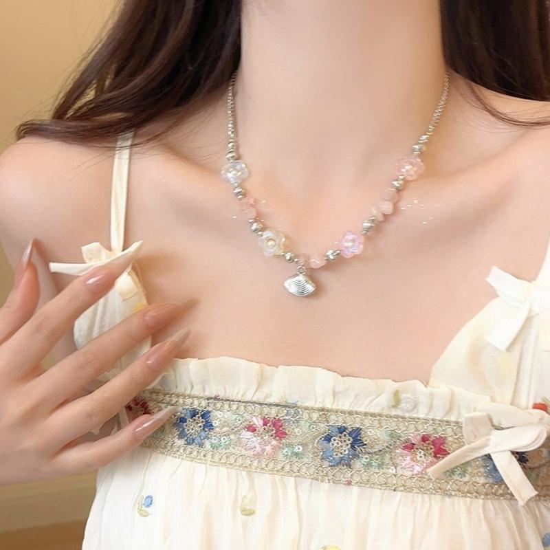 Multifuntional Shell Pendant Necklace Beaded Necklace Fashionable Clavicle Chain Necklace Perfect for Various Occasion