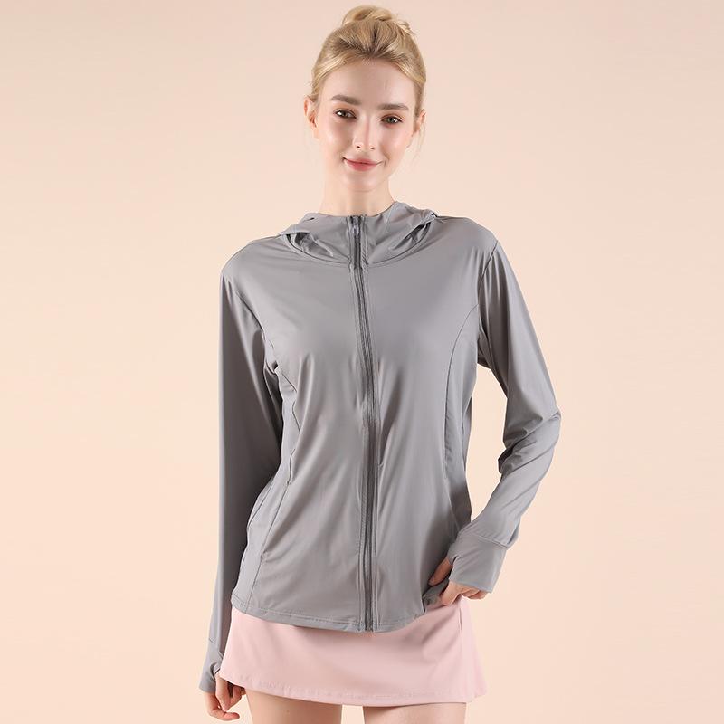 Sommerliche atmungsaktive UV-Schutz-Schnelltrocknende Sonnenschutzkleidung für Outdoor-Aktivitäten