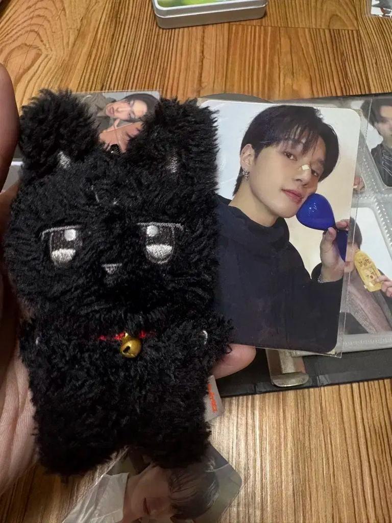 [USED] ATEEZ Anime T-Shirt, Mysterious Mini, "YooYoo