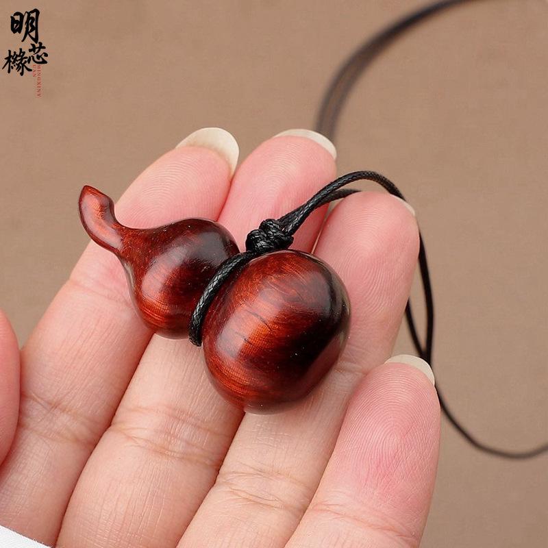 Retro Rosewood Gourd Pendant Necklace - Unisex Literary Design