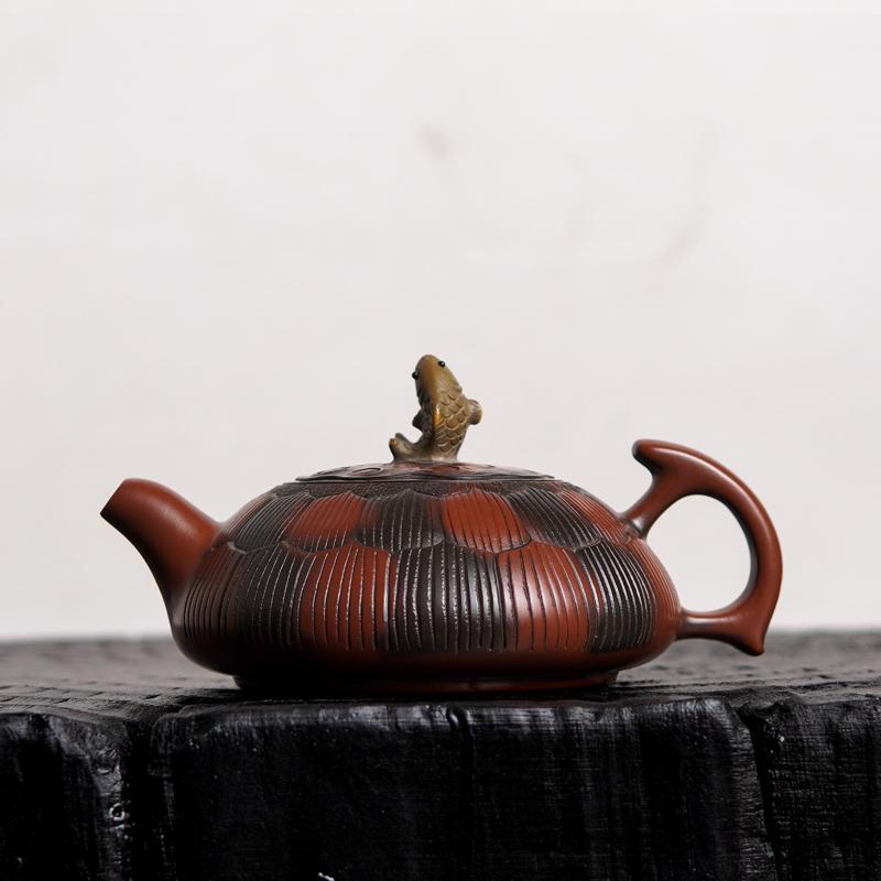 

Lotus Year Fish Embossed High-Grade Handmade Clay Teapot: Guangxi Nixin Pottery Ceramic Tea Set for Home Brewing Gift Box