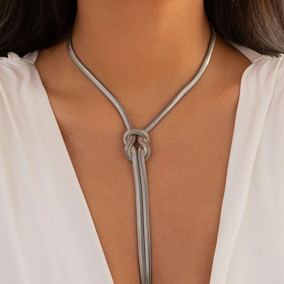 

Уникальное регулируемое толстое колье-цепочка в виде скрученной змеи для женщин, сексуальное винтажное колье с узлами в стиле гранж, новое серебряный