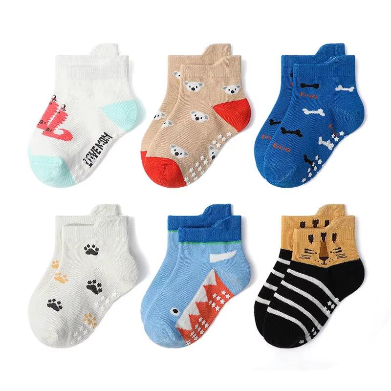 6 Pairs Boys' Non-Slip Socks – Cute Cartoon Pattern Kids Socks, Breathable Comfortable for Indoor & All Seasons