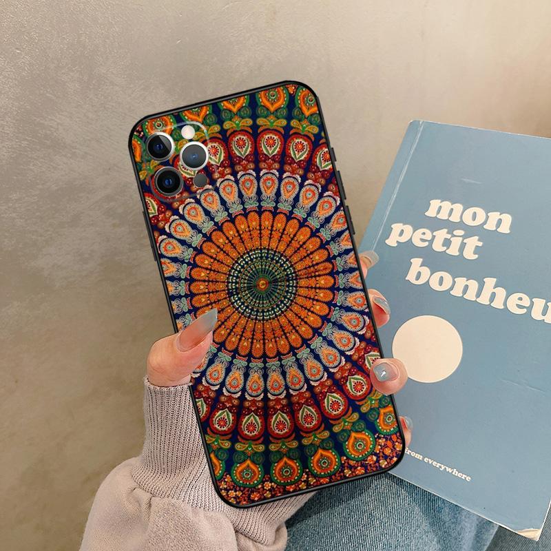 Indian Mandala Pattern Case For iPhone 17 Air 15 14 13 12 11 16 Pro Max 13 mini XR 15 16 Plus 16e Back Cover Shell