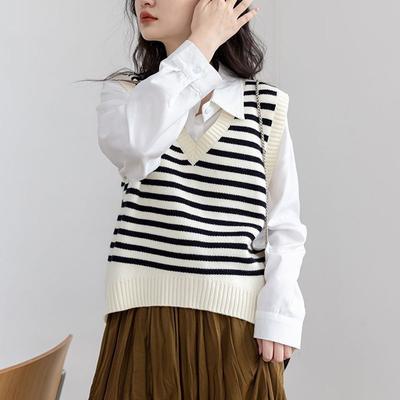 Striped V-neck Knitted Vest Sweater Women Paired with Autumn Sweater Tank Design Sense of Temperament and Layering Vest Female