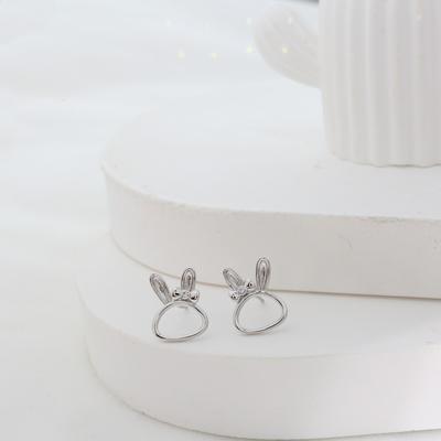 Temperament Small and Fresh Rabbit Earrings for Women Japanese and Korean Temperament Cute and Sweet Ear Piercing Earrings