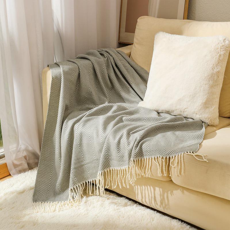 Gewebte Sommerdecke: Vielseitige Sofahülle, Bett-Endtuch, Kühler Klimaanlagen-Schal, Weiche Kuscheldecke