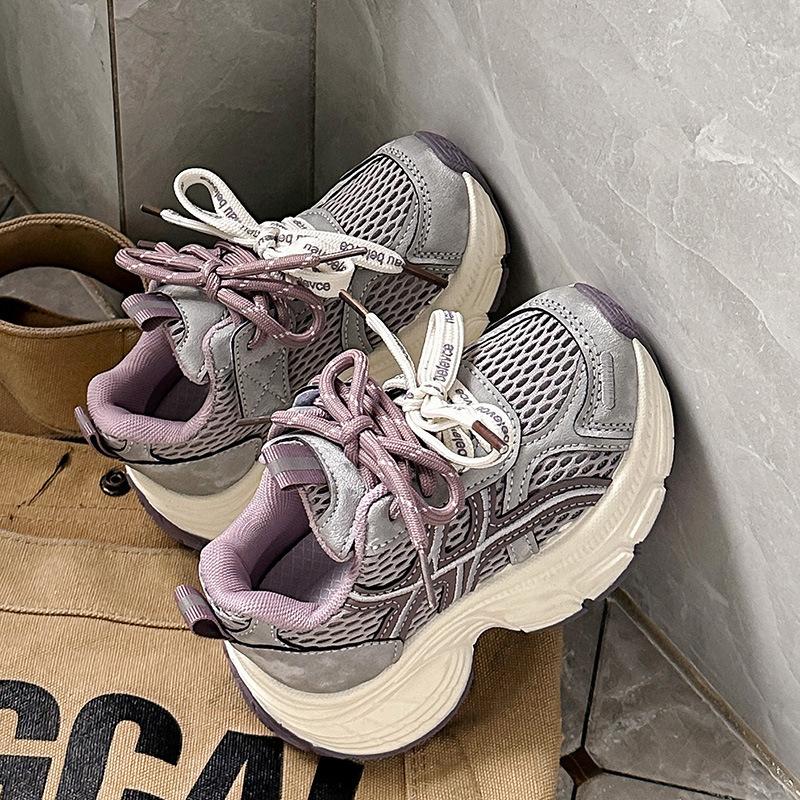 Children's sports shoes Spring and Autumn new boys and girls students breathable mesh thick-soled lightweight dad shoes