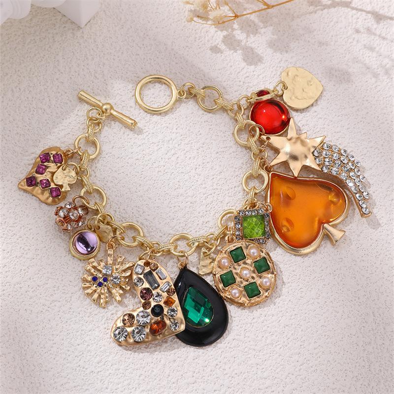 2024 New Arrival Fashion Cheap  Design Alloy Women's Bracelet Peach Heart Metal Hand Jewelry Heart Bracelets Bangles