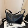 Niche design bag women's new casual large-capacity shoulder messenger bag versatile simple dumpling bag