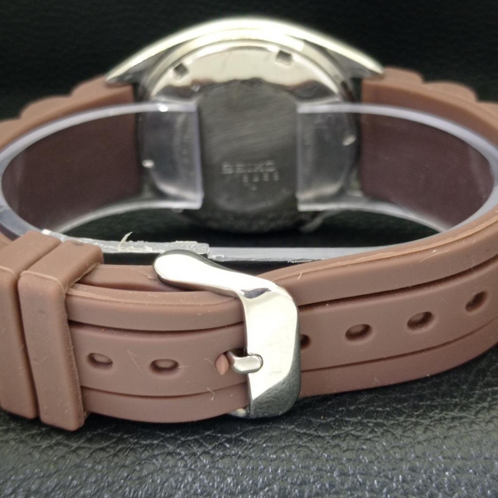 USED VINTAGE SEIKO 5 AUTOMATIC JAPAN MENS MAROON COLOR DIAL WATCH a434984-2 R122-a434984