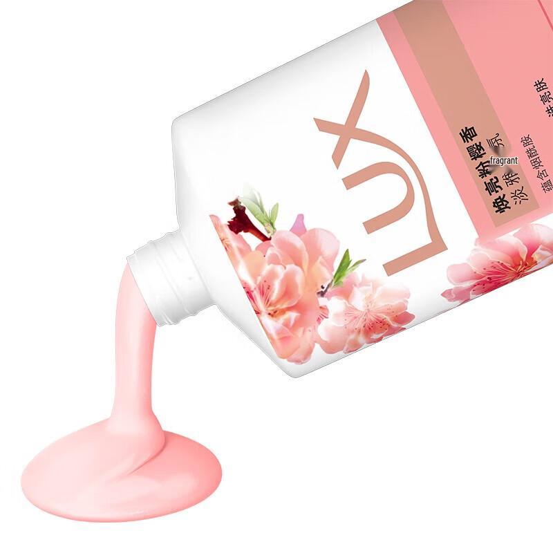Lux Brightening Pink Cherry Blossom Body Wash 720g