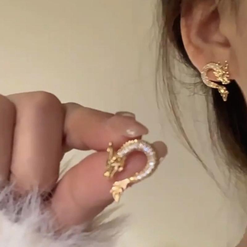 Lightweight and Comfortable Chinese Dragon Earrings Chinese Culture Themed Dragon Ear Studs Adornment Stylish Ear Rings