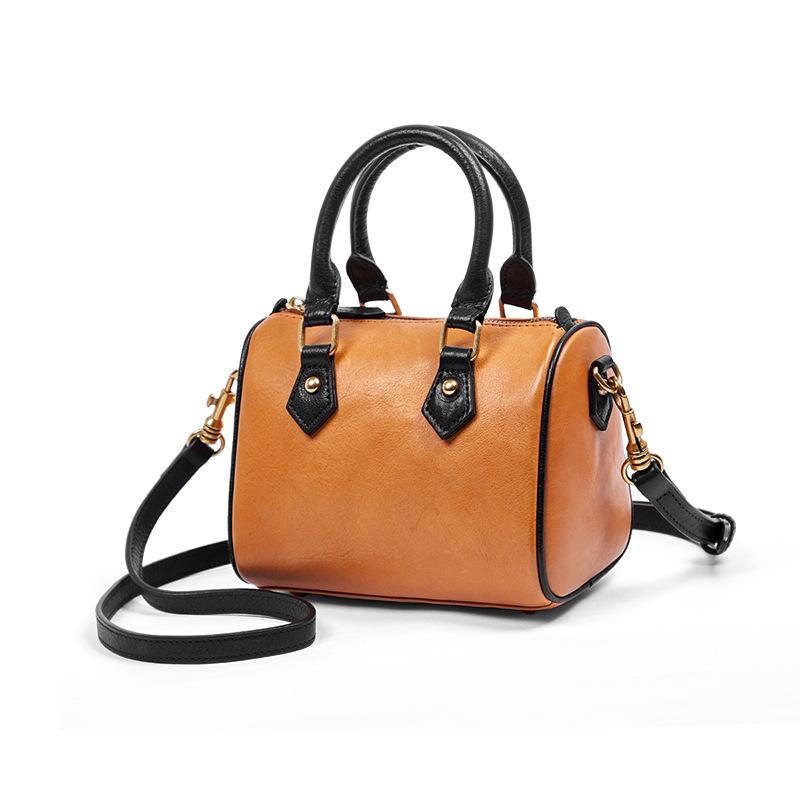 Handmade Vegetable Tanned Retro Messenger Bag Genuine Leather Boston Women'S Bag Commuting Niche Large Capacity Handbag Commuting Style