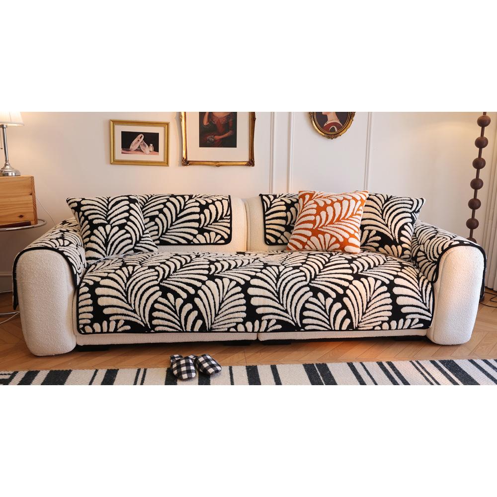 Leaf Retro Plush Sofa Cushion New Light Luxury High-End Seat Cushion Autumn And Winter Non-Slip Sofa Cover Cloth Towel