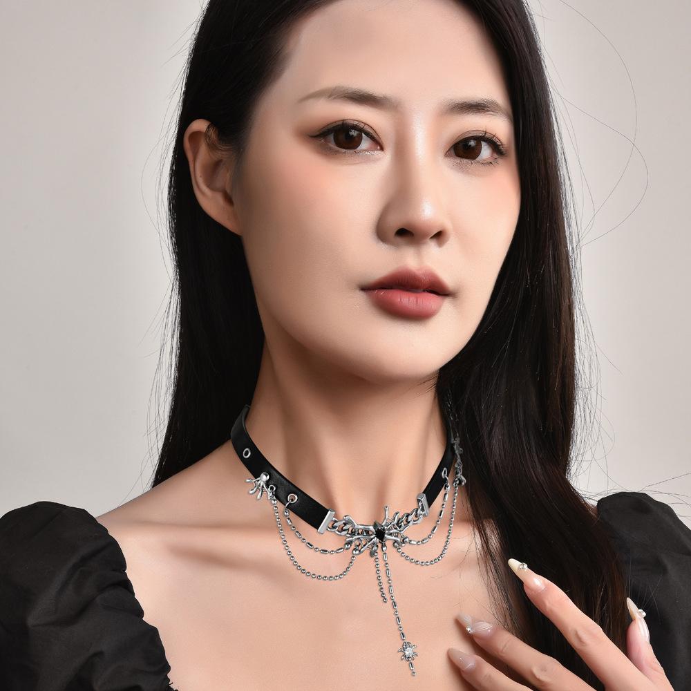 Minba Niche Sweet Cool Babes Choker Spider Web Neck Chain Street Hip Hop Ins Short Leather Necklace Female
