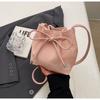 Versatile messenger bag, new fashion single shoulder Korean bucket bag, high-end commuting foreign underarm bag