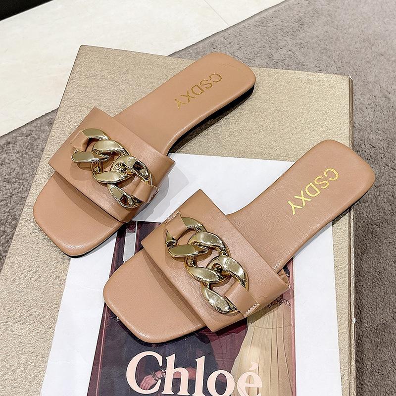 New large-size square head chain decorative one-character slippers, women's flat bottom outer wear beach cool slippers