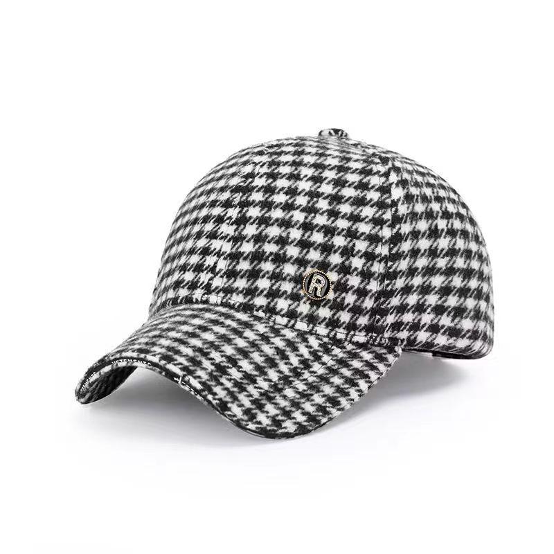 Women's Autumn/Winter Houndstooth Plaid Baseball Cap - Korean Style Fashion, Casual, Versatile, Outdoor Warm Hat.