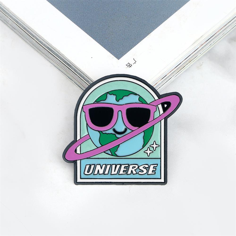 

Cartoon Cute Earth Brooches Exploring Space Universe PLAETE Enamel Pins Custom Metal Badge Bag Denim Lapel Fashion Jewelry Gifts
