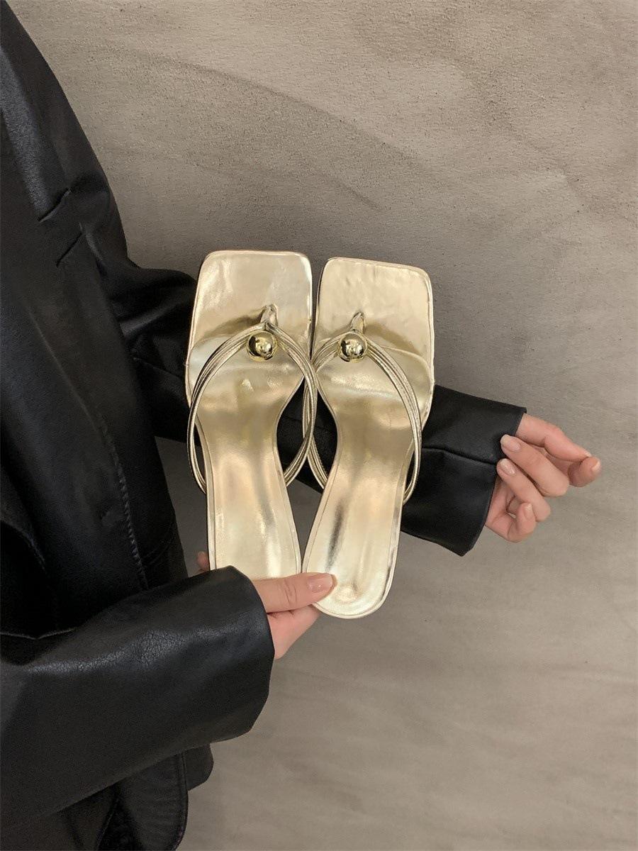 

Лето 2025 новые шлепанцы на высоком каблуке туфельки феи шпилька с юбкой носок серебристые сандалии 39 золотой