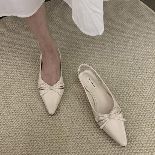 French temperament high-end bow patent leather pointed women's shoes spring 2025 new low-heeled shallow-mouth women's single shoes