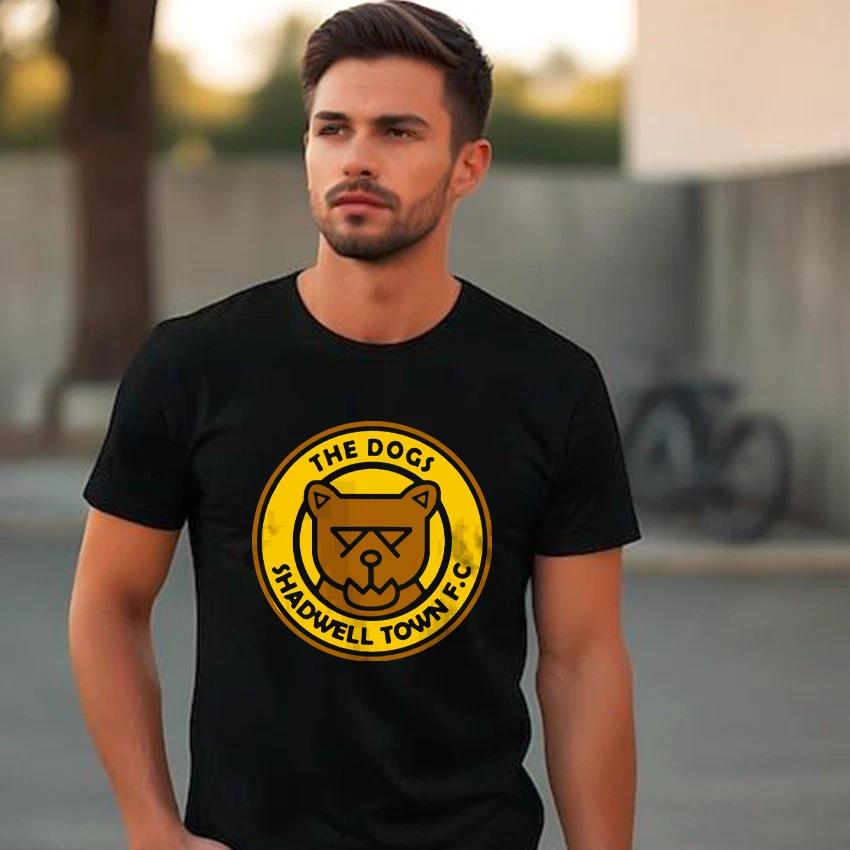 

The Dogs Shadwell Town FC Inspired T-Shirt, Retro 90s Film Gift Fan Tee Top 3XL
