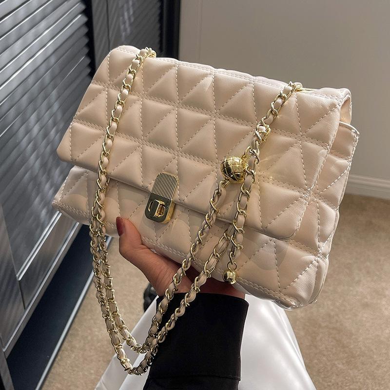 

Large-capacity bags, women s versatile 2024 new models, popular diamond chain bags this year, popular women s shoulder messenger bags білий
