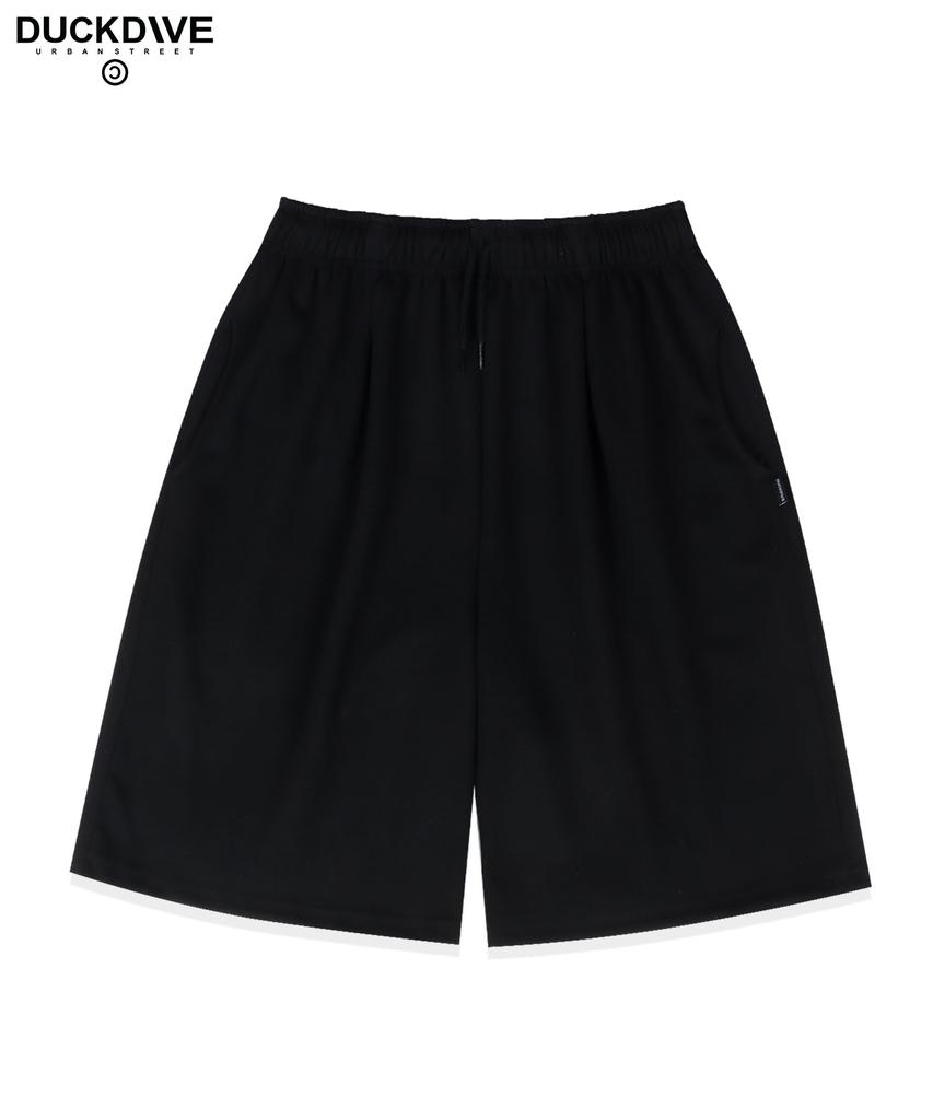 Deogdaibeu Tuck Wide Half Pants Black