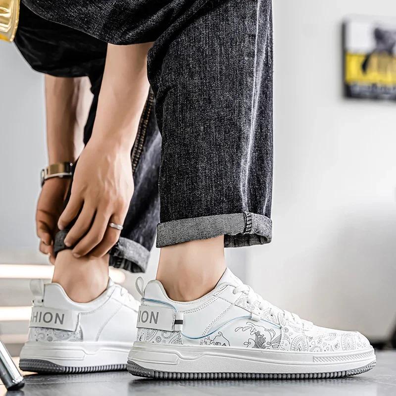 Fashionable Presbyopia Casual Sports Shoes Men's Low Cut Design Men's Skateboarding Shoes Thick Soled Sports Shoes