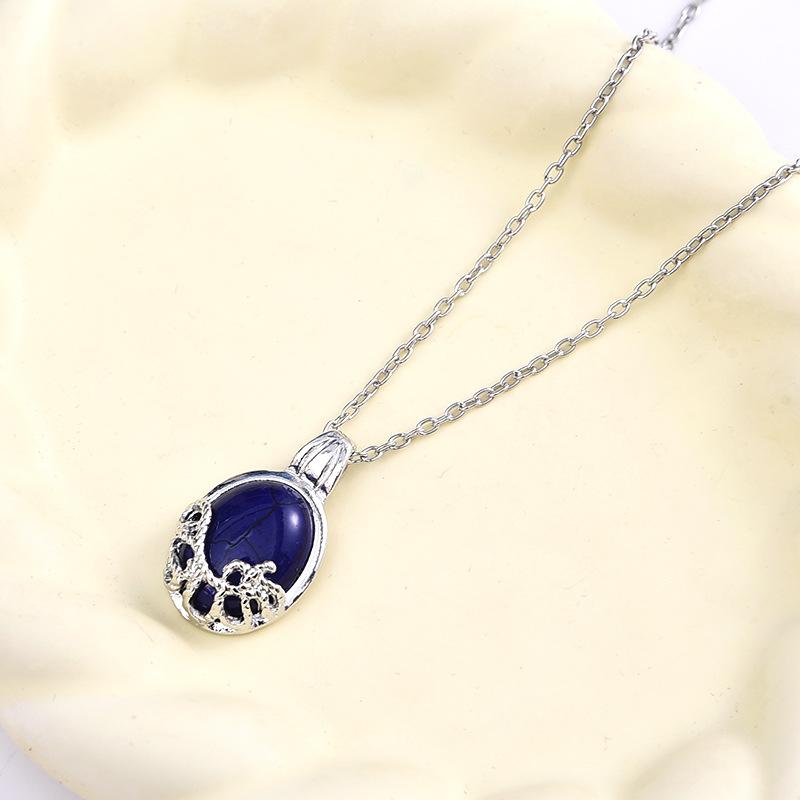 Film And Television Peripheral Vampires Remember Light-Proof Catherine Natural Stone Necklace Direct Supply