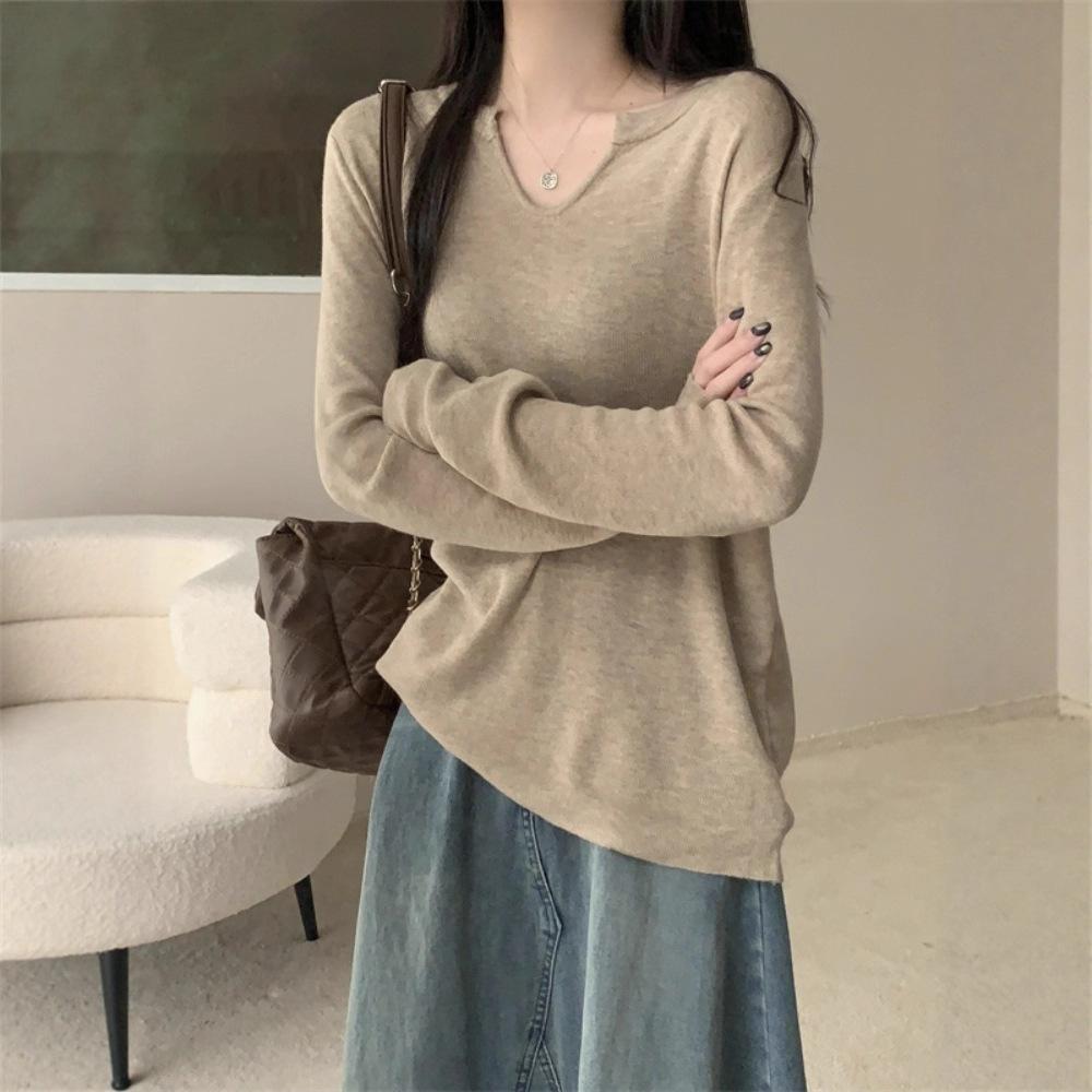Autumn v-neck solid color knitted sweater long-sleeved t-shirt women's loose and thin sweater casual style sweet and versatile