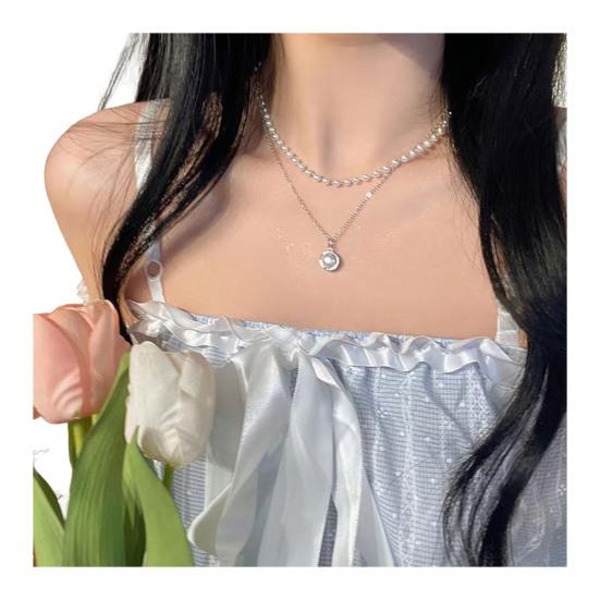

Women Faux Pearl Choker Beaded Choker Elegant Necklace Dainty Retro Necklace Gift for Wife Girlfriend Daily Wear Party Date Jewelry B