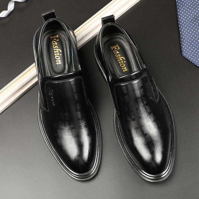 

Новые мужские повседневные туфли на толстой подошве, формальные кожаные туфли с мягкой подошвой, мягкие чехлы для ног, модные, рабочие, трендовые, мужские туфли 38 чёрный