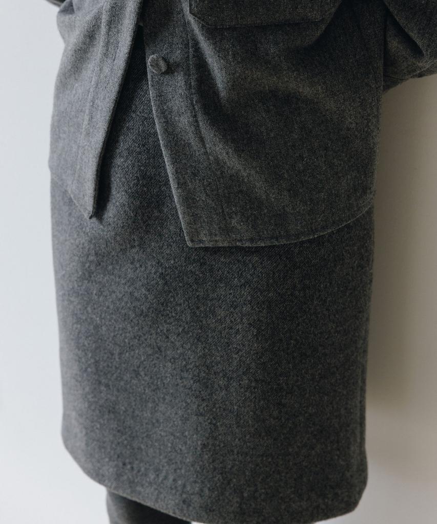 Beullaengkeulumumeon Ellie Wool Midi Skirt_Gray