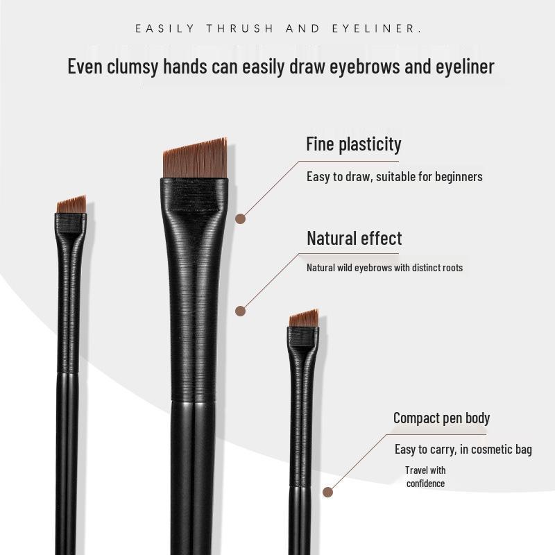 

Wang Feifei Blade Eyeliner & Brow Brush A102