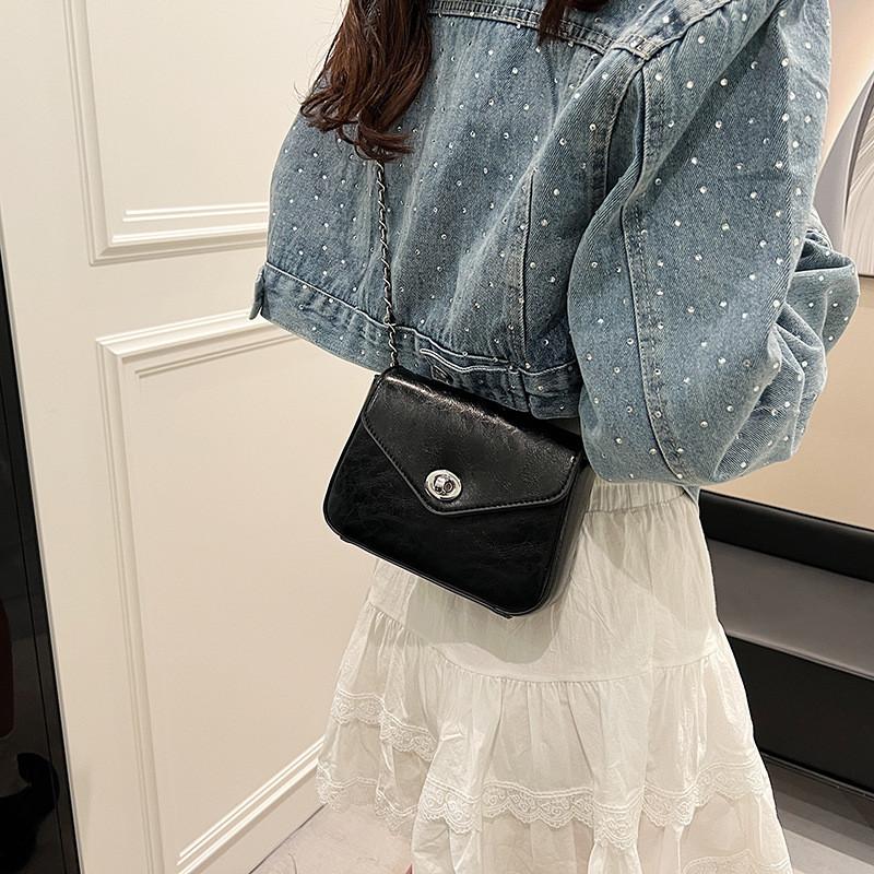 IELGY Fashion Simple Solid Color Chain Messenger Bag Korean Version All-Match Texture Small Square Bag