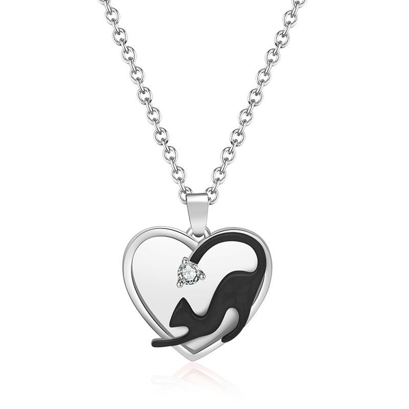 Double Fashionable Layer Heart Cat Pendant Necklace In Sparkling Titanium Steel For Elegant Giving Gift