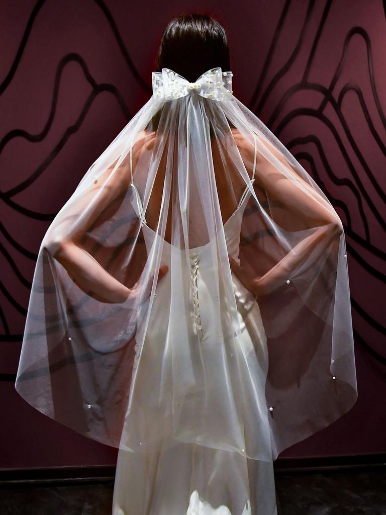 MZA39 Bridal Veils Bows Beaded Wedding Veil with Comb 15 Quinceanera Girls First Communion Accessories Hard organza
