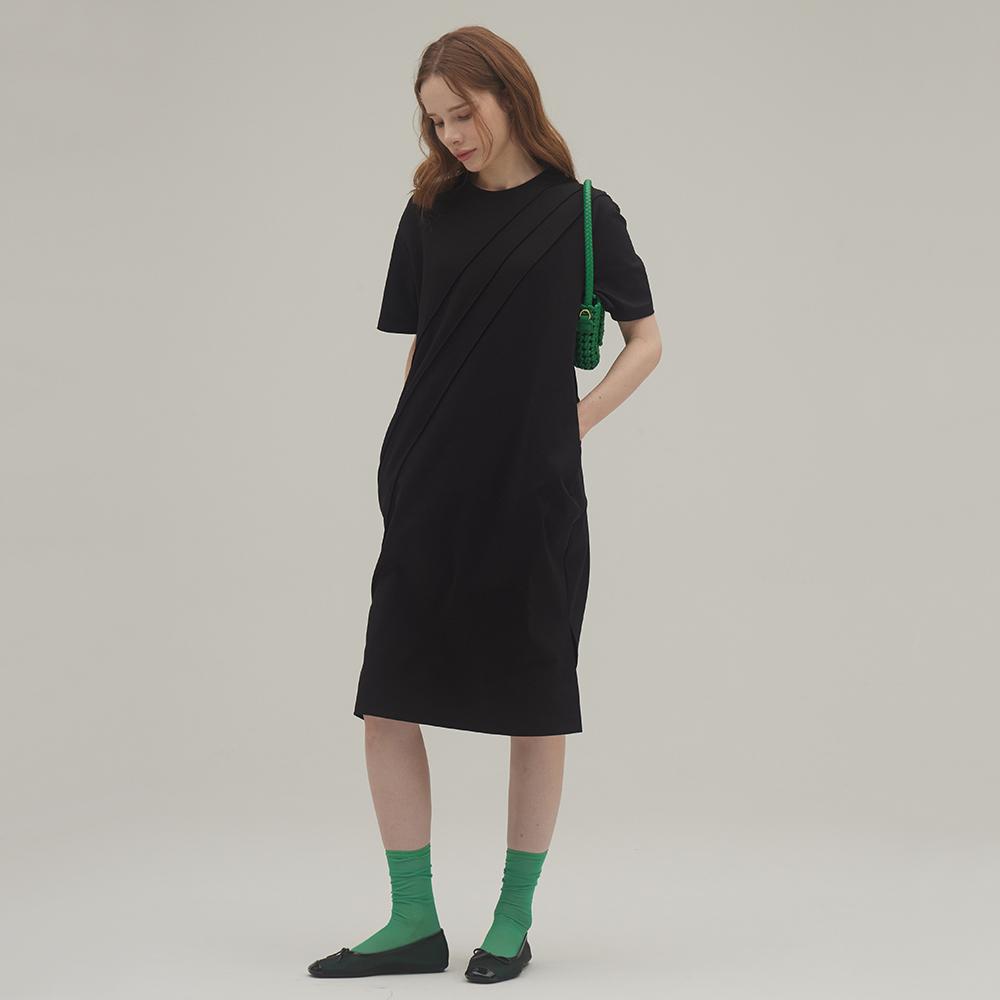 Sinbi Supima Round Pintuck Short Sleeve Slit Dress_Svop240401