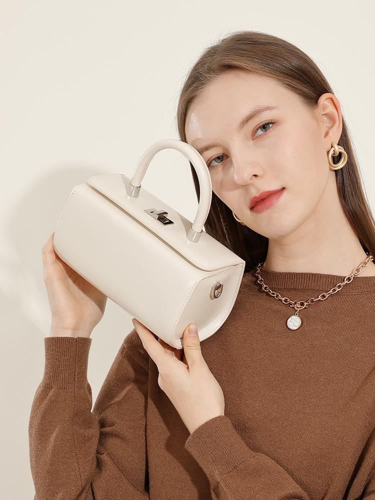 Genuine Leather Women Handbag Luxury Design Cowhide Shoulder Bag For Women  Fashion Commuter Crossbody Small Square Bag