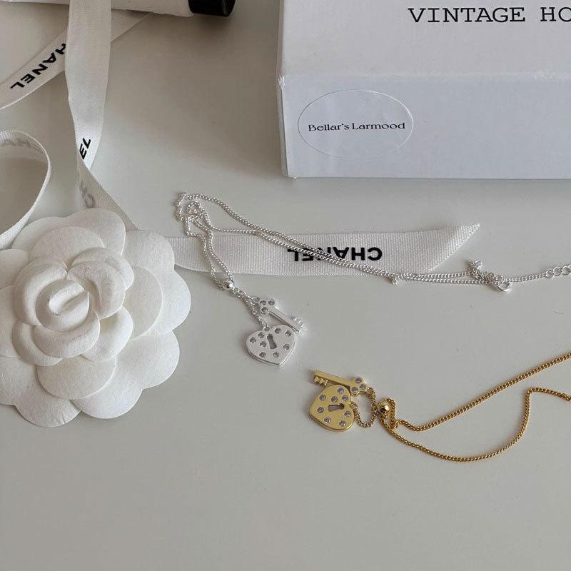 Girl Sweetheart Love White Diamond Lock Necklace Heart Shaped Clavicle Chain Cute Temperament